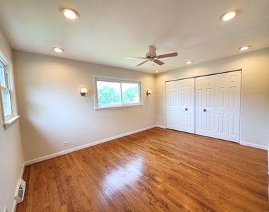 4715 W Lake Avenue - Photo Thumbnail 11