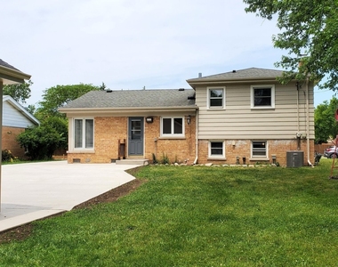 4715 W Lake Avenue - Photo Thumbnail 17