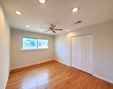 4715 W Lake Avenue - Photo Thumbnail 12