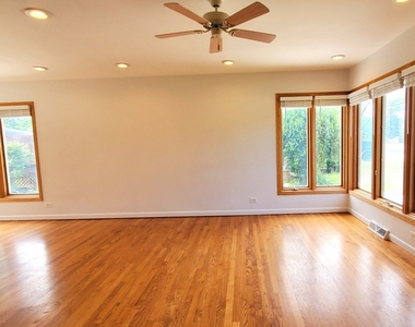4715 W Lake Avenue - Photo Thumbnail 2
