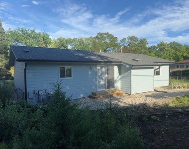 3829 Eastway Drive - Photo Thumbnail 3