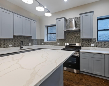 442 E 48th Street - Photo Thumbnail 16