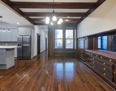 442 E 48th Street - Photo Thumbnail 20