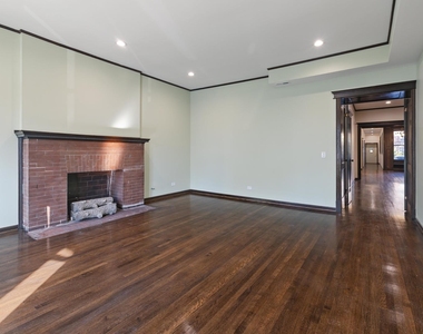442 E 48th Street - Photo Thumbnail 12