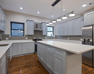 442 E 48th Street - Photo Thumbnail 15