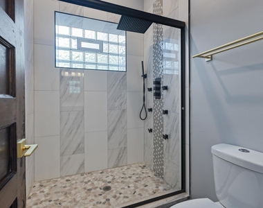 442 E 48th Street - Photo Thumbnail 28