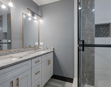 444 E 48th Street - Photo Thumbnail 10