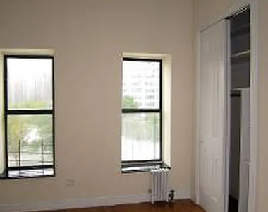 E 5th St & E 6th St. New York, NY 10003 - Photo Thumbnail 5