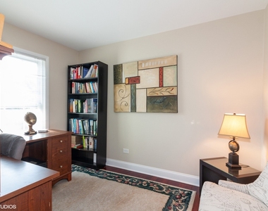 17w764 Lowell Lane - Photo Thumbnail 8