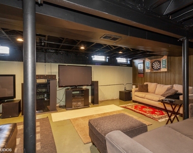 17w764 Lowell Lane - Photo Thumbnail 15