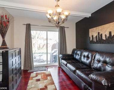 17w764 Lowell Lane - Photo Thumbnail 6