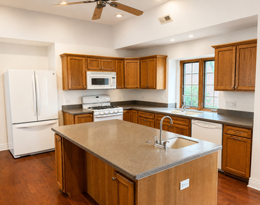 1759 Dewes Street - Photo Thumbnail 5