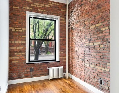 234 West 14th Street - Photo Thumbnail 2