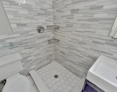 232 West 14th Street - Photo Thumbnail 5
