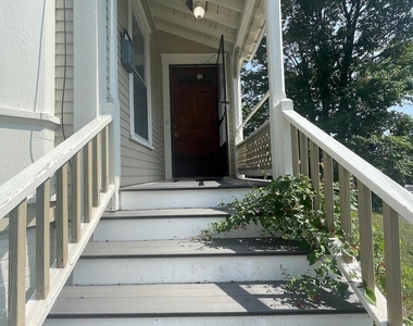 109 1/2 Warren - Photo Thumbnail 1
