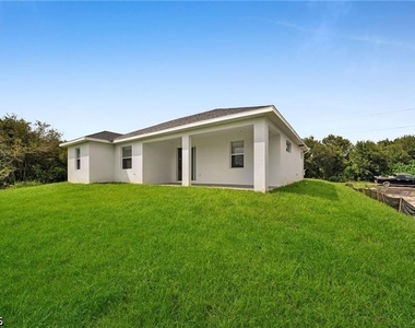 438 Poplar Street - Photo Thumbnail 28
