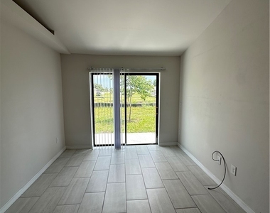 606 Se 8th Street - Photo Thumbnail 7