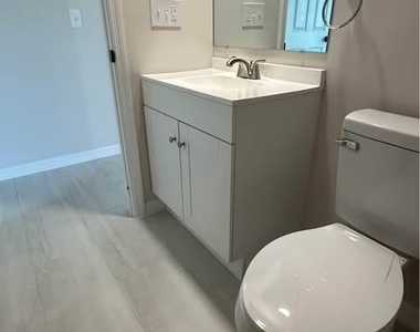 606 Se 8th Street - Photo Thumbnail 18