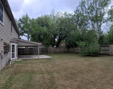 16911 Elmwood Glen Court - Photo Thumbnail 23