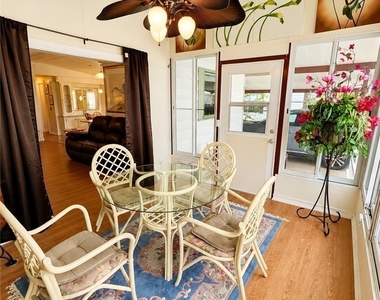 3404 Rainbow Lane - Photo Thumbnail 9
