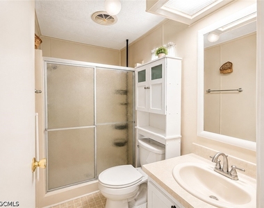 3404 Rainbow Lane - Photo Thumbnail 16