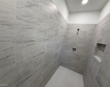 847 Genoa Avenue S - Photo Thumbnail 10