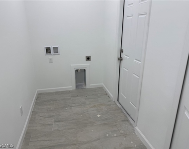 847 Genoa Avenue S - Photo Thumbnail 17