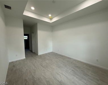 847 Genoa Avenue S - Photo Thumbnail 6