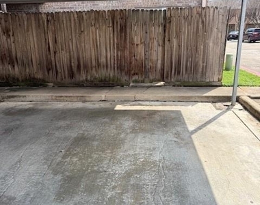 6111 Beverly Hill Street - Photo Thumbnail 18