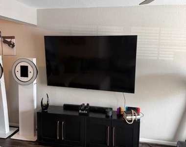 6111 Beverly Hill Street - Photo Thumbnail 5