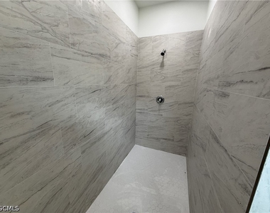 1103 W 10th Street - Photo Thumbnail 13