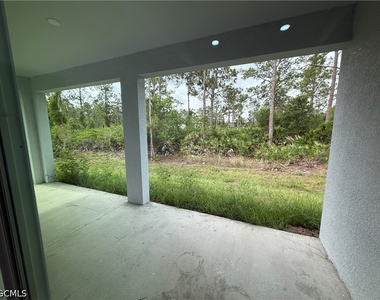 1103 W 10th Street - Photo Thumbnail 22