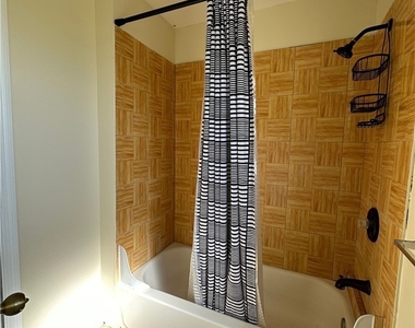 4724 26th Street Sw - Photo Thumbnail 7
