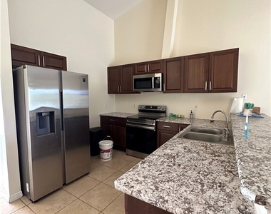 4724 26th Street Sw - Photo Thumbnail 10