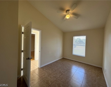 4724 26th Street Sw - Photo Thumbnail 3