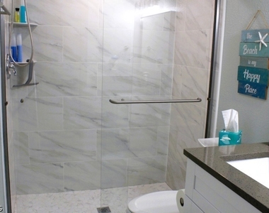 16881 Davis Road - Photo Thumbnail 12