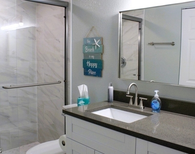 16881 Davis Road - Photo Thumbnail 11