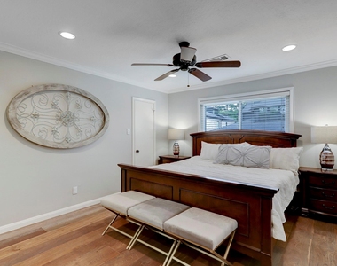 1618 Hillendahl Boulevard - Photo Thumbnail 16