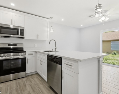 2955 Dunbar Avenue - Photo Thumbnail 1