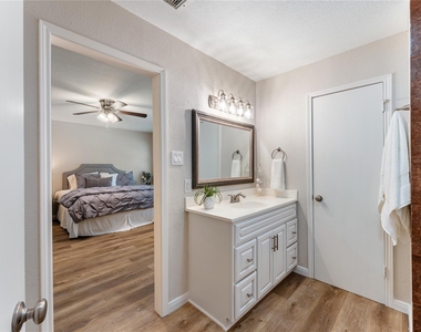 14807 Joshnomi Lane - Photo Thumbnail 24