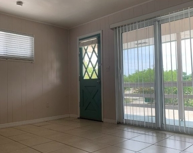 2428 Palm Ridge Road - Photo Thumbnail 3