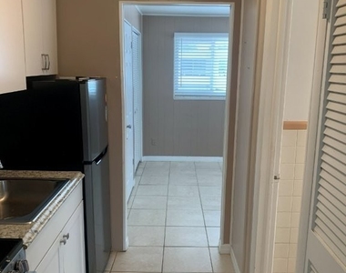 2428 Palm Ridge Road - Photo Thumbnail 5