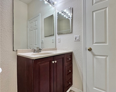 530 Kilgour Avenue - Photo Thumbnail 35