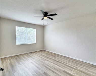 530 Kilgour Avenue - Photo Thumbnail 21