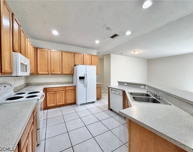 530 Kilgour Avenue - Photo Thumbnail 12