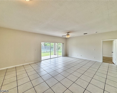 530 Kilgour Avenue - Photo Thumbnail 7