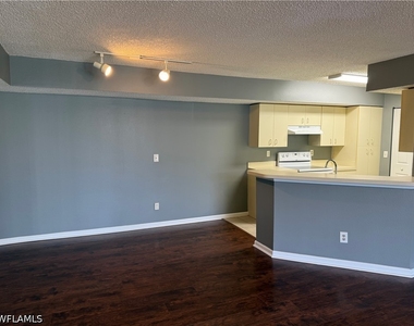 13615 Eagle Ridge Drive - Photo Thumbnail 2