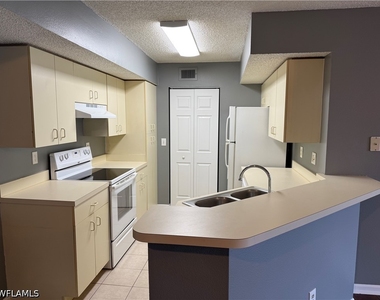 13615 Eagle Ridge Drive - Photo Thumbnail 3