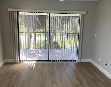 13331 Greengate Boulevard - Photo Thumbnail 24