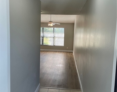 13331 Greengate Boulevard - Photo Thumbnail 5